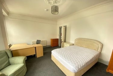 4 bed house, Seymour Avenue, Lipson, Plymouth, PL48RA - Image 9